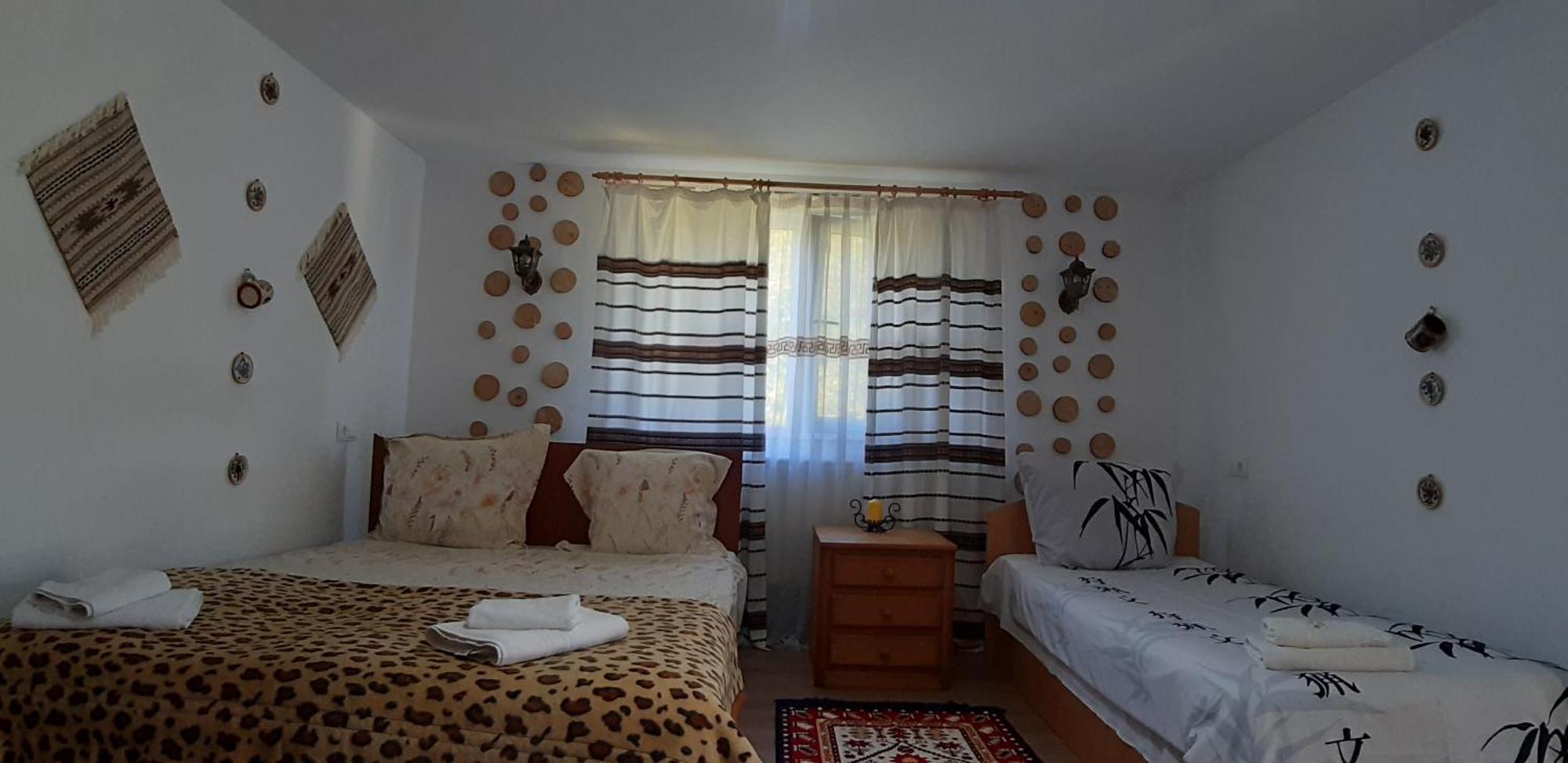 Pensiunea Casa Godja Văleni Quarto foto